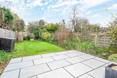 5 bedroom semi-detached house for sale, Dale Road, WALTON-ON-THAMES, KT12