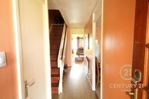 3 bedroom terraced house for sale, Falcon Drive, STAINES-UPON-THAMES TW19