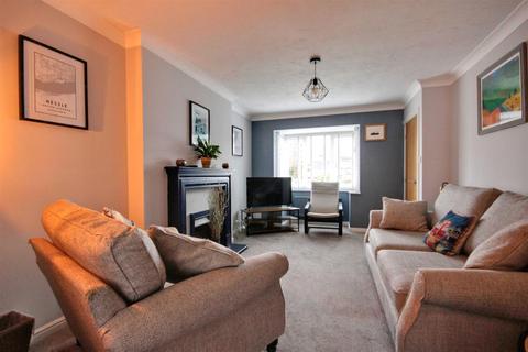 2 Beverley Drive, Beverley, HU17 9GG