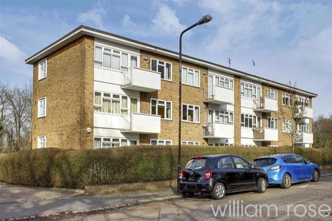 1 bedroom maisonette for sale, Montalt Road, Woodford Green IG8