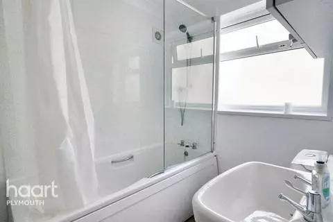 1 bedroom in a house share to rent – pohled 5