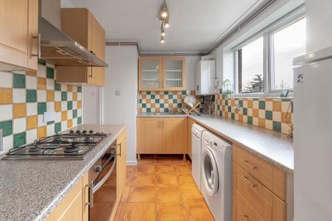 3 bedroom flat for sale, Dalegarth, Cambridge, CB4