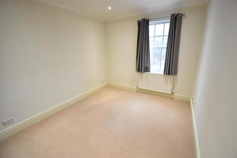 2 bedroom flat to rent, Villiers Road, Kingston Upon Thames