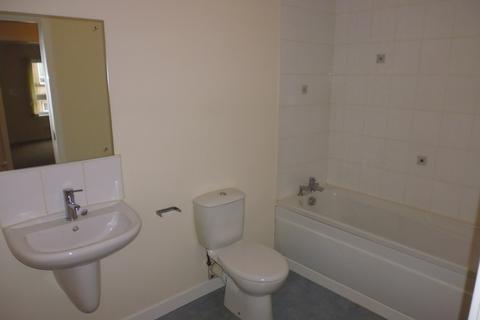 2 bedroom terraced house to rent, Whitehill Place, Glasgow G31