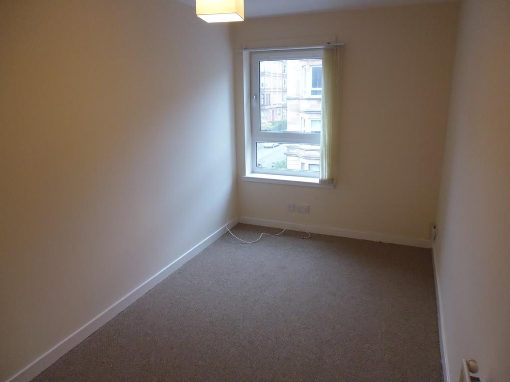 Flat3.2 2 Whitehill Place8