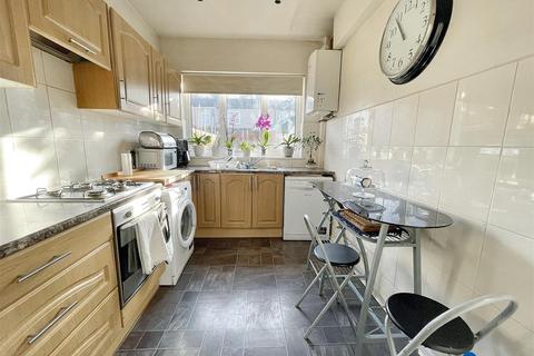 80 Olive Road, London, E13 9PU
