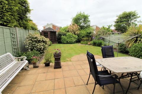 4 bedroom detached house for sale, Bearwood Close, Potters Bar EN6