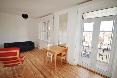 2 bedroom flat to rent, Green Lanes, London, Greater London. N13