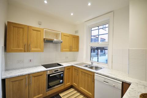 2 bedroom flat to rent, Green Lanes, London, Greater London. N13