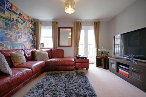 4 bedroom townhouse to rent, Squirrel Chase , Witham St Hughs