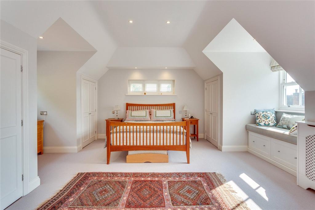 Main Bedroom