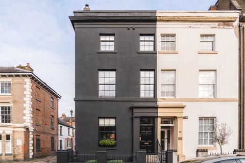 3 bedroom end of terrace house for sale, Princess Road West, Leicester, Leicestershire