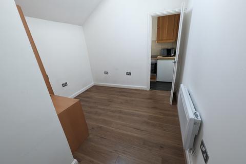 STUDIO FLAT for Rent - 35 Conway Road, Flat 3, Pontcanna, Cardiff. CF11 9NU