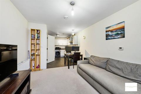 1 bedroom flat to rent, Woods House, Grosvenor Waterside, 7 Gatliff Road, London SW1W