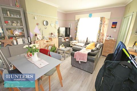 3 bedroom terraced house for sale, (SR) - Southmere Crescent Great Horton, Bradford, West Yorkshire, BD7 3NP