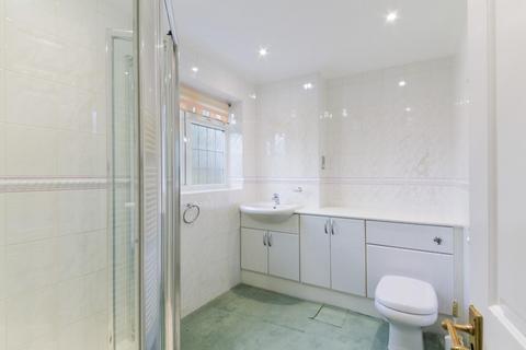 3 Hudsons, Tadworth, KT20 5TZ