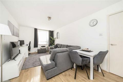 1 bedroom flat to rent, Little Queens Road, Teddington TW11