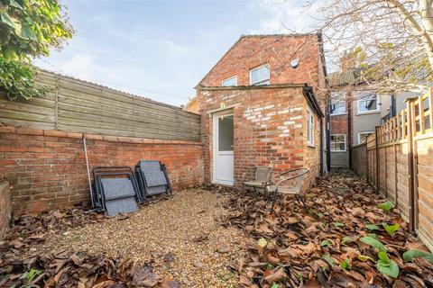 3 bedroom terraced house for sale, Dudley Street, Bedford