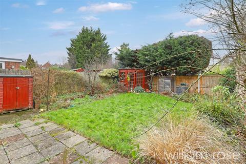 3 bedroom semi-detached house for sale, Broad Oak, Woodford Green IG8