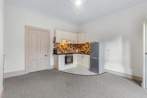 1 bedroom flat for sale, Tivoli Place, Ilkley LS29