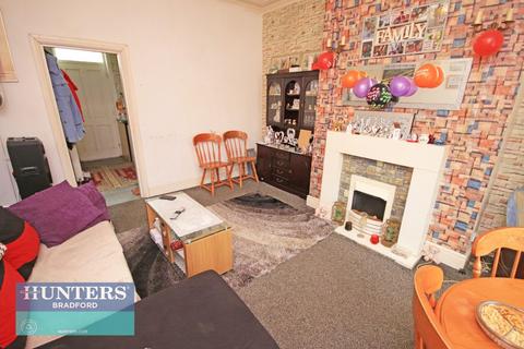 3 bedroom terraced house for sale, (SR) - Southfield Lane Great Horton, Bradford, West Yorkshire, BD7 3DN