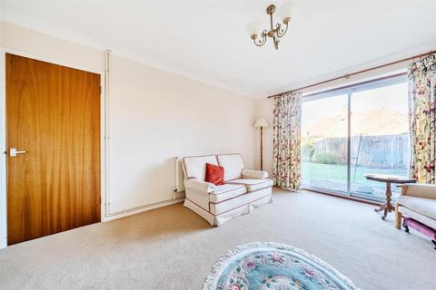 2 bedroom semi-detached bungalow for sale, Greenfield Gardens, Petts Wood, Orpington