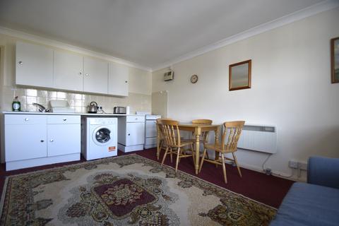 1 bedroom flat to rent, Broadway, Sandown PO36