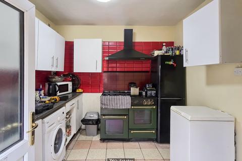 2 bedroom maisonette for sale, Upper House Street, Bradford, West Yorkshire, BD4