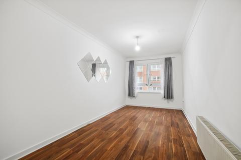 2 bedroom flat to rent, Hillfoot Street, Dennistoun