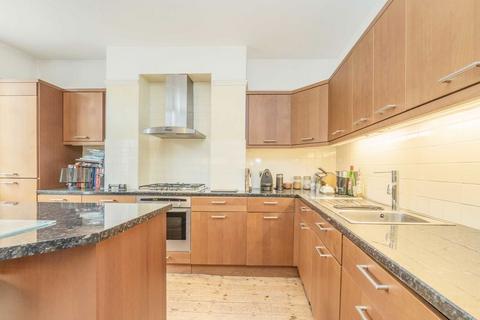 19 Ribblesdale Road, London, SW16 6SF