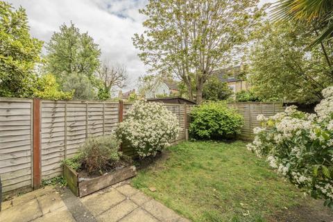 4 bedroom semi-detached house for sale, Ribblesdale Road, London SW16