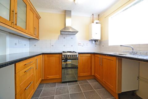 3 bedroom end of terrace house to rent, Sittingbourne ME10