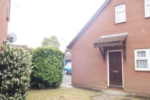 1 bedroom semi-detached house to rent, Hartley Gardens, Tadley RG26