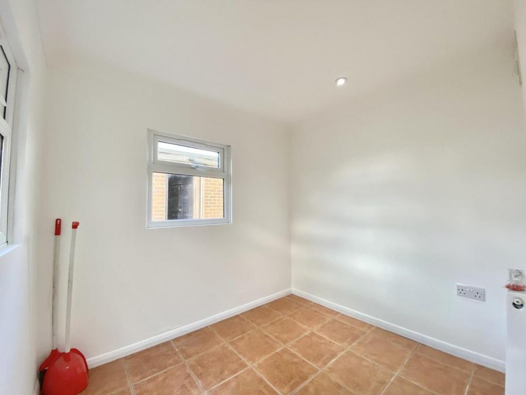 Thumbnail IMG 8690.jpg