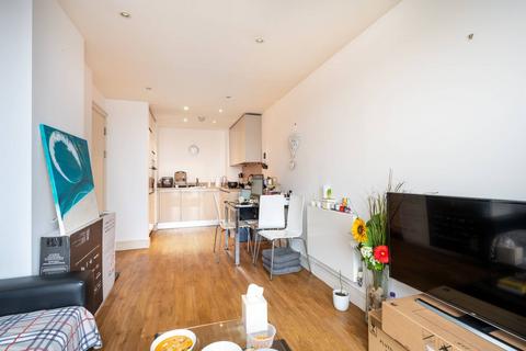 1 bedroom flat for sale, Central Apartments, Wembley, HA9