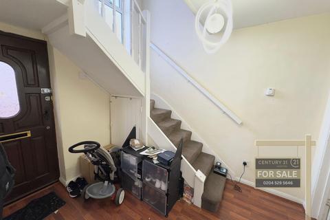 3 bedroom semi-detached house for sale, Viola Avenue, STAINES-UPON-THAMES TW19