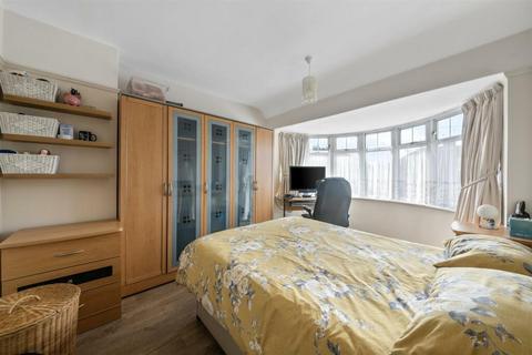 3 bedroom terraced house for sale, Berwick Avenue, Hayes, UB4 0NH