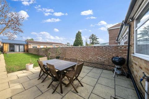 109 Berwick Avenue, Hayes, UB4 0NH
