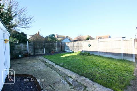 2 bedroom bungalow for sale, Stanley Road, Clacton-on-Sea, Essex, CO15