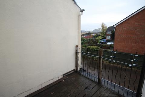 2 bedroom flat to rent, 116A Montagu Street, Kettering