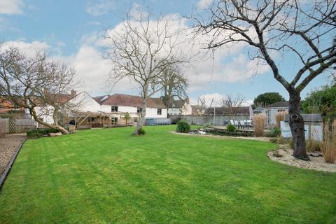 4 bedroom detached house for sale, Bredon, Tewkesbury, Worcestershire, GL20