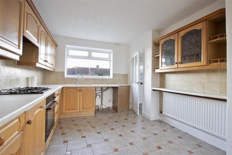 2 bedroom terraced house to rent, Laburnum Street, Hollingwood, Chesterfield