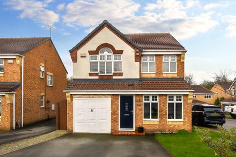 4 bedroom detached house for sale, Hawksley Court, Morley, Leeds, West Yorkshire