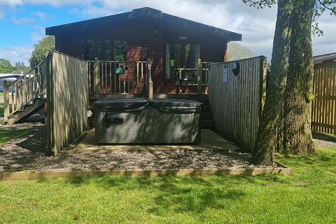 2 bedroom lodge for sale, Campsie Glen Holiday Park