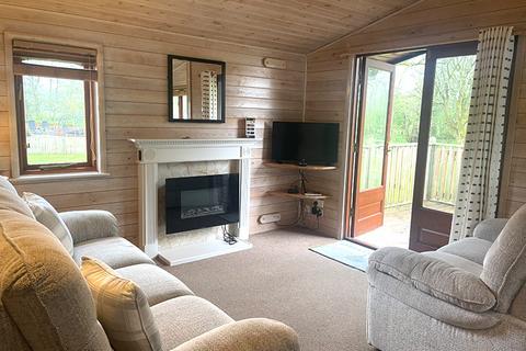 2 bedroom lodge for sale, Campsie Glen Holiday Park