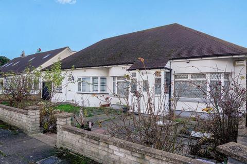 2 bedroom bungalow for sale, Blair Avenue, Kingsbury, NW9