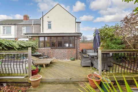 3 bedroom end of terrace house for sale, Hayling Avenue, Portsmouth, Hampshire