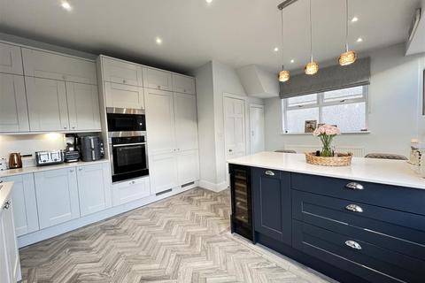 Lulworth Brynawel, Aberdare, CF44 7PF