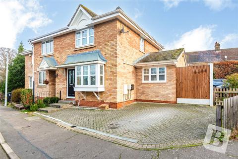 3 Betjeman Way, Ongar, CM5 0FG