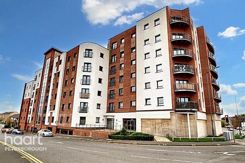 2 bedroom flat for sale, Hawksbill Way, Peterborough